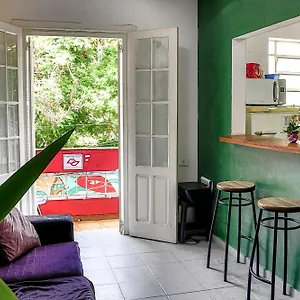 Hostal Oh! Madalena, São Paulo